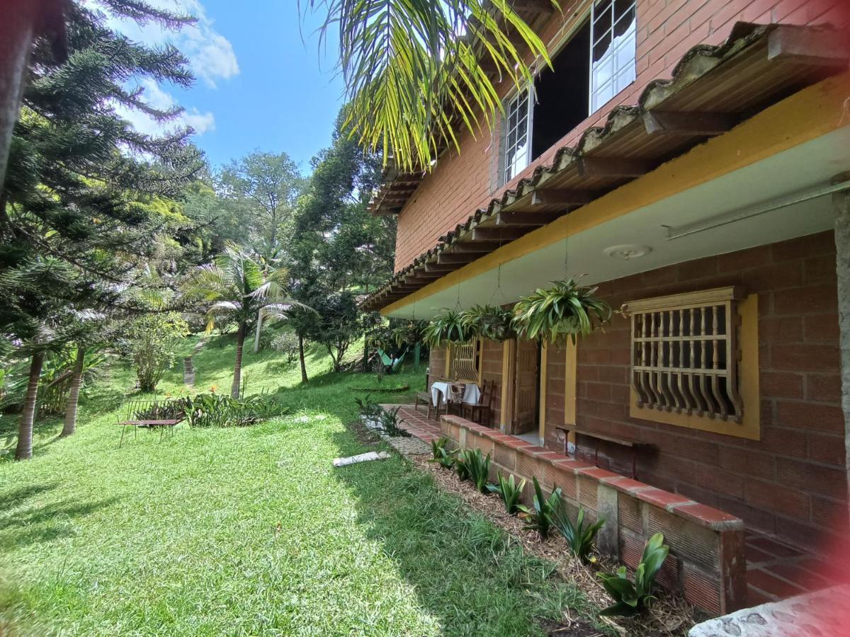 Biohotel Ecohouse Guarne Buitenkant foto