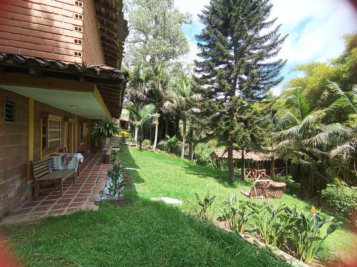 Biohotel Ecohouse Guarne Buitenkant foto